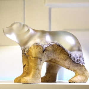 Oso de resina de madera – Regalo de decoración de vida silvestre moderna hecho a mano