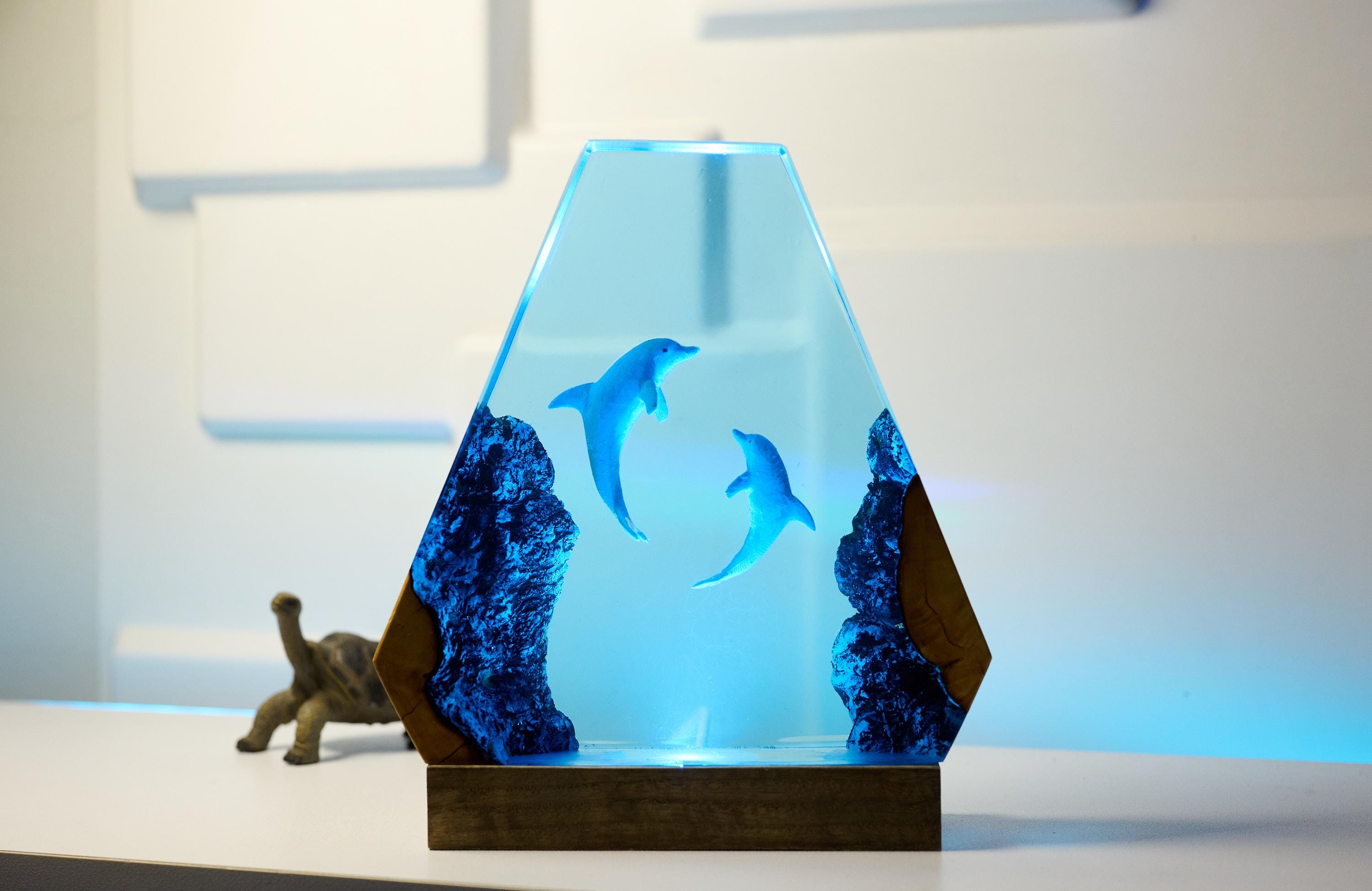 値下げしました【昭和レトロ】1970年代　イルカランプ　陶器製 Vintage dolphin lamp - Etsy 日本
