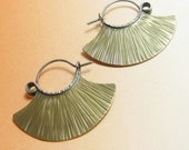 Tribal Brass Fan Earrings, Mixed Metal Hoop Earrings, Textured Contemporary Earrings, Metalwork Jewelry, Rustic Earring
