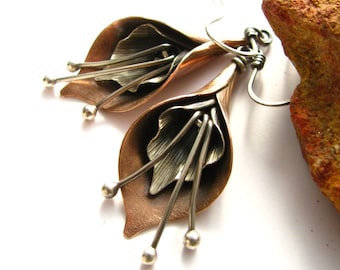 Mixed Metal Calla Lilie Ohrringe, einzigartige Blumen Ohrringe für Frauen, Handwerker Schmuck