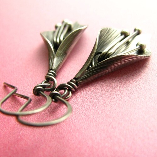 Small shops Sterling Silver Lily Earrings, Contemporary Metal Flower Jewelry