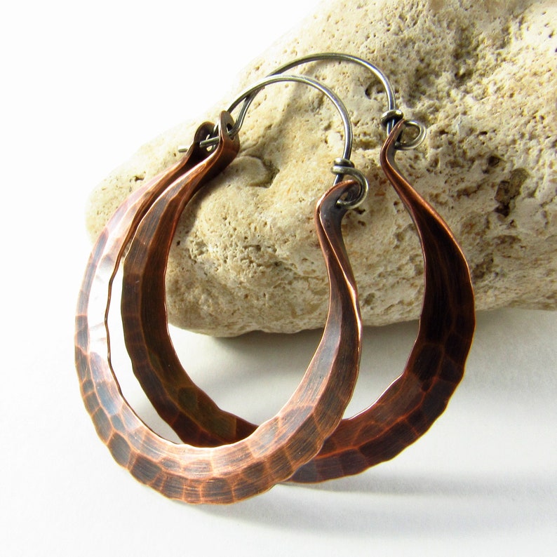 Forged Rustic Copper Hoop Earrings, Medium Large Hammered Boho Mixed Metal Earrings, 7th Anniversary Copper Jewelry image 2
