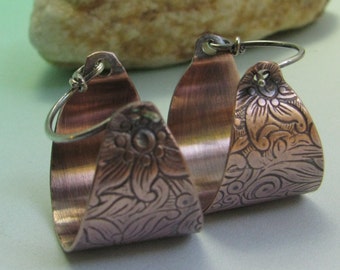 Small Copper Hoops, Floral Pattern Basket Earrings,  Everyday Casual Jewelry