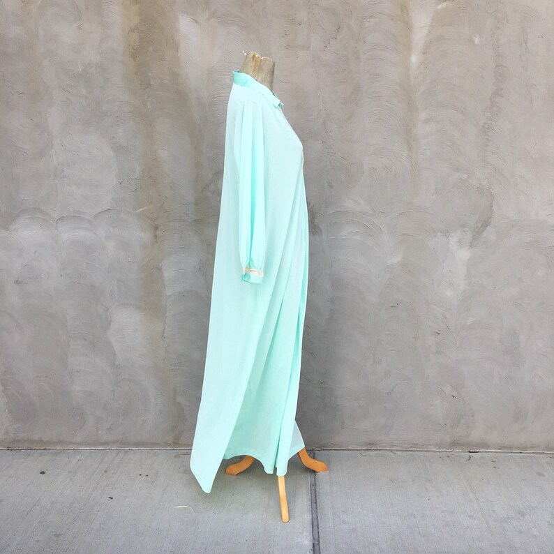 Vintage 1960s Mint Green Floor Length Night Gown Size M/L image 7
