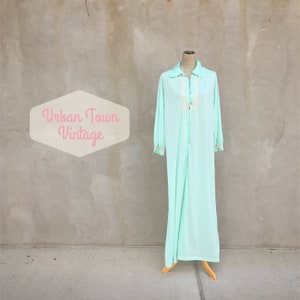 Vintage 1960s Mint Green Floor Length Night Gown Size M/L image 1