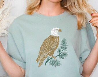 Vintages amerikanisches Weißkopfseeadler-T-Shirt, Komfortfarben Cottagecore-Vogel-T-Stück, Boho-Blumenkleidung, Retro-Vogel-Liebhaber-Hemd