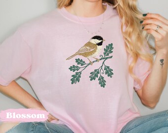 Vintage Black Capped Chickadee T-shirt, Comfort Colors Cottagecore Bird Tee, Retro Distressed Bird Lover Shirt, Boho Floral Apparel