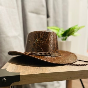 Sombrero de vaquero de cuero sintético suave - Sombrero de vaquero de mujer - Sombrero de vaquera - Carter de vaquero - País - Sombrero de rodeo - Derby de Kentucky - Sombrero de montar a caballo