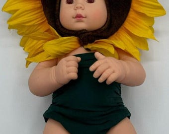 Anne Geddes Collectors Zonnebloempop Hard Body-pop met kleding Unimax 2000