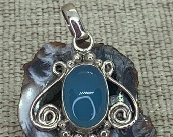 Chalcedony and sterling silver pendant