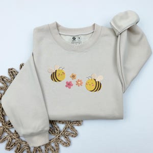 EMBROIDERED Bees Sweatshirt, Embroidered Bees Sweater, Bee Lover Sweatshirt, Themed Gifts Bee, Cute Bees Embroidered Sweatshirt, Bee Shirt