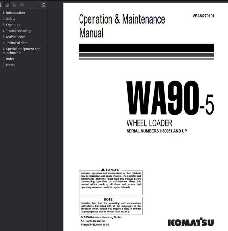 K&ouml;nnte beinhalten: Ein wei&szlig;es Handbuch mit dem Titel &bdquo;Bedienungs- und Wartungshandbuch&ldquo; mit der Modellnummer WA90-5 f&uuml;r einen Radlader. Das Handbuch enth&auml;lt Sicherheitshinweise und Anweisungen. Das Komatsu-Logo befindet sich unten.
