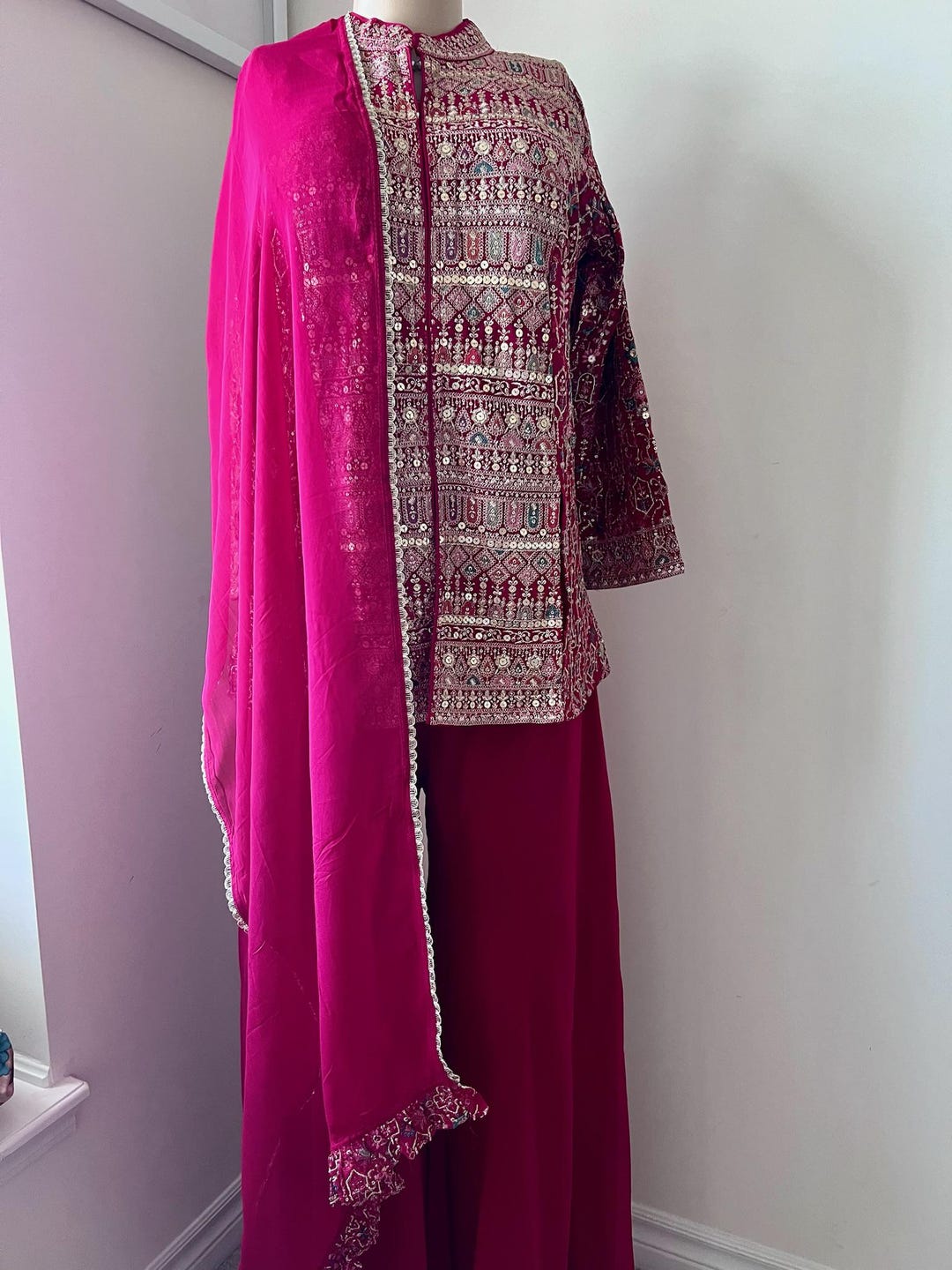 Red Embroidered Georgette Outfit Stylish 2-Piece Contemporary Ensemble