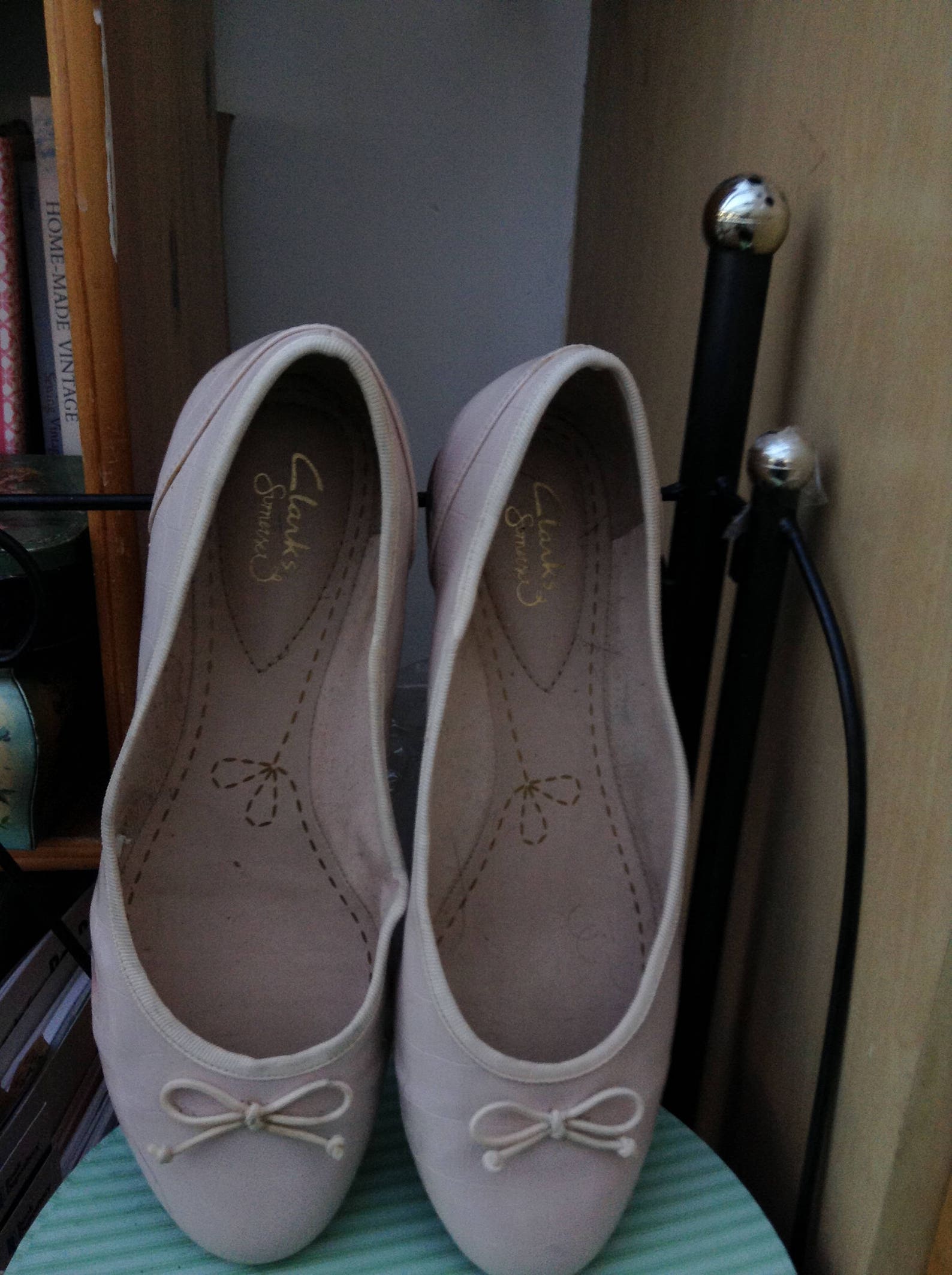 vintage clarke's ballet slip on shoes, flats, ballet flats. nude shoes, us 6.5 uk 4 vintage clarke's ballet slip on shoes, flats, ballet flats. nude shoes, us 6.5 uk 4