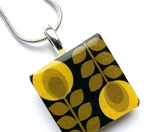 Unusual Artisan Scandinavian inspired Retro Print Crafted Ceramic Enamelled 16-17.5 inch Necklace