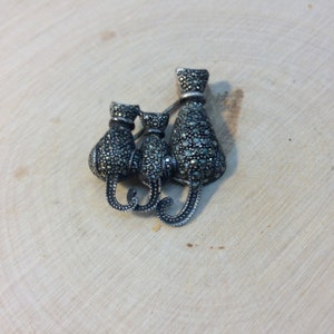 Vintage Marcasite sterling silver cat pin