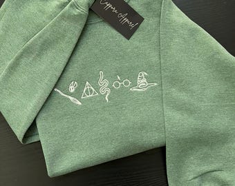 Embroidered Wizard Sweatshirt | Fantasy Magic Graphic Crewneck, Gildan 18000 Unisex | Wizard Hoodie Alternative | Mystic Gift for Him Her