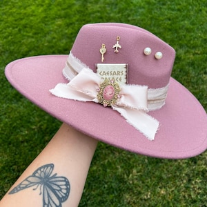 Timeless Traveler - Wide Brim Felt Hat | Stylish Women&#39;s Sun Hat | Boho Chic Accessory