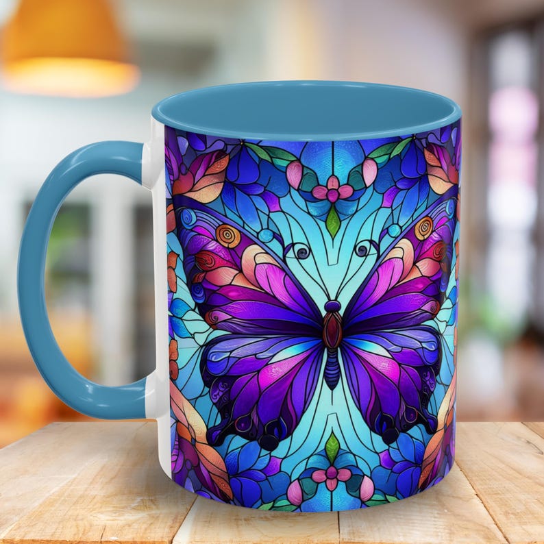 Taza de café con diseño de vitral con detalles de mariposas: taza artística vibrante, artículos para beber coloridos, regalo para ella, decoración del hogar, taza para amantes de las mariposas imagen 1