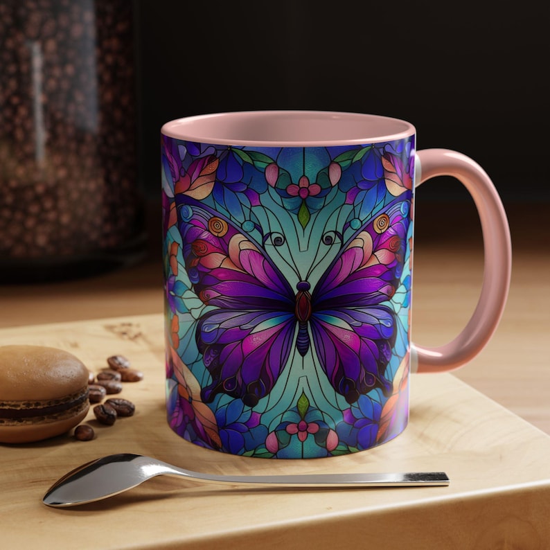 Taza de café con diseño de vitral con detalles de mariposas: taza artística vibrante, artículos para beber coloridos, regalo para ella, decoración del hogar, taza para amantes de las mariposas imagen 8