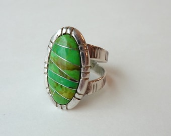 Vintage Sterling Silver Green Inlaid Ring