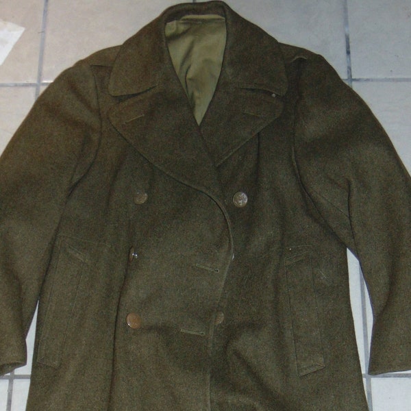 Vintage World War II Surplus Army Olive Green Heavy Wool Long Trench Coat 38L Mens