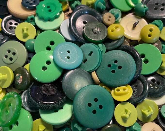 Vintage Green Buttons- Set of 100; Sewing, Crafts, Collection, Altered ...