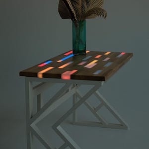 Star Lines Modern Wood Desk with LED Lights – Stylish Computer Desk for Gaming and Work, LED Illuminated Furniture