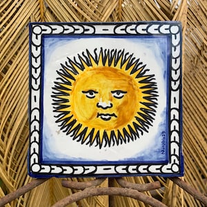 Handgemalte portugiesische Sun Azulejo Tile - Traditionelle Keramikkunst, Wanddekoration, mediterranes Geschenk