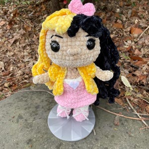 Melanie Martinez custom crochet doll (commission do not order unless this is yours)