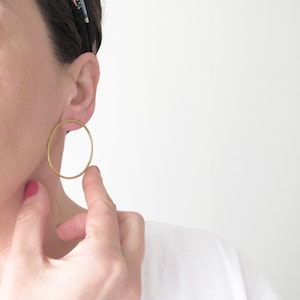 Large lightweight gold hoop earrings, XL jewelry, minimalist earrings gold oval, Oxidized silver earrings, open oval earring
