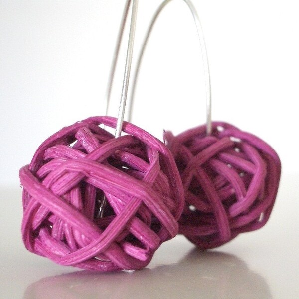 RATTAN ball earring