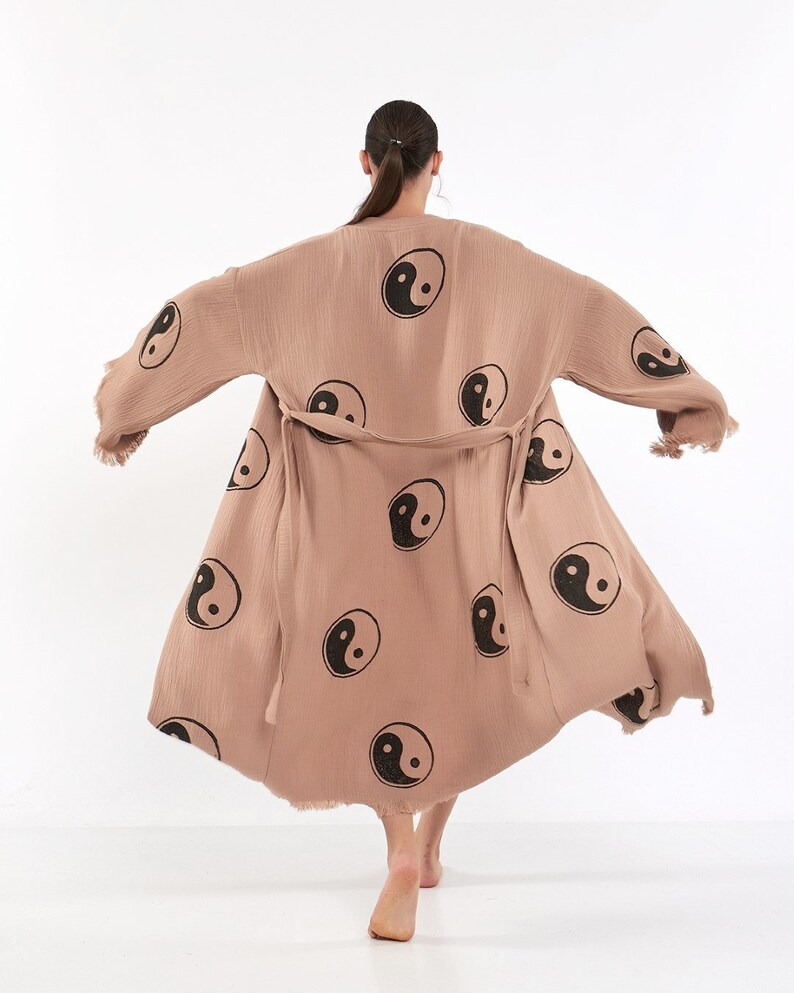 Yin Yang Black Pattern Print Women Long Robe