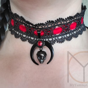 Mystical Crystal Skull Choker - Black Lace Jewelry for Witchy Vibes