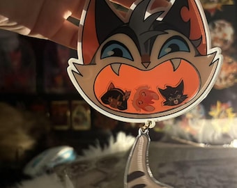 Lackadaisy Rocky Acrylic Shaking Keychain With IVY Mordecai