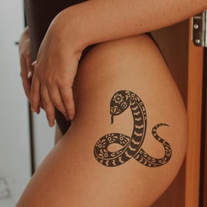 Floral Snake Temporary Tattoo I  Elegant, Nature-Inspired Body Art - Traditonal Snake Tattoo