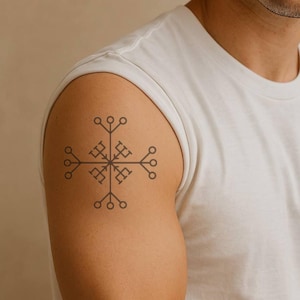 Temporary Vegvisir Tattoo – Norse Compass Design for Strength & Protection | Buy 5+ and Save 60% Now  – Limited Deal!