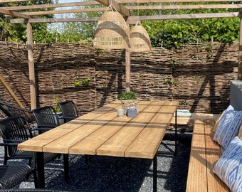 Gartentisch, Holztisch, Tisch, Bohlentisch, Holzbohlen, großer Tisch, Terrassentisch, Outdoormöbel, Möbel, Esstisch, Holz, Massivholztisch,