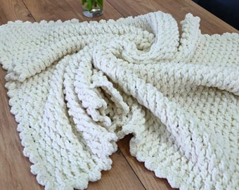 crochet baby blanket, handmade baby blanket, new born gift, baby shower gift, new parents gift, soft baby blanket,home decor blanket
