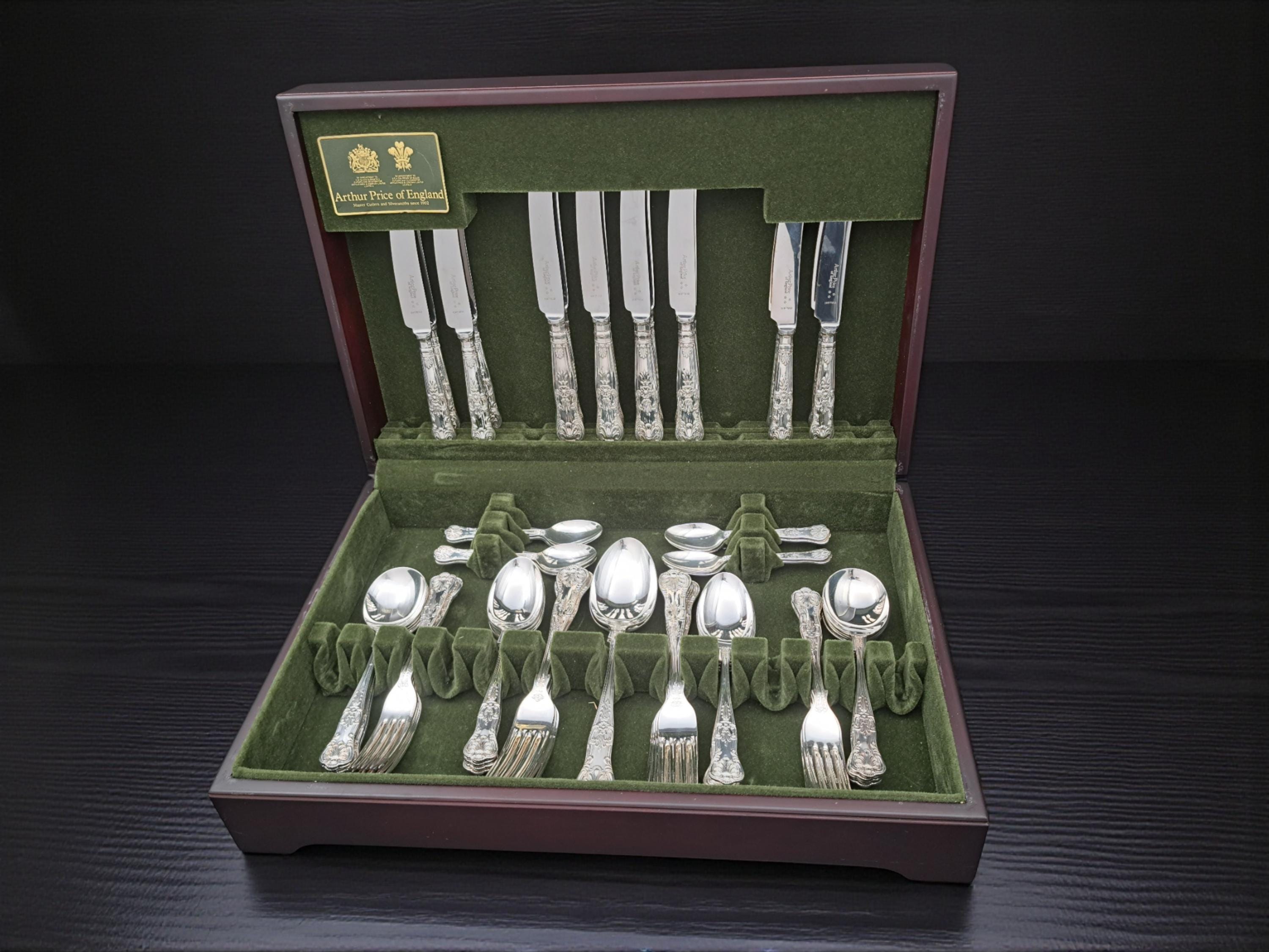 アーサープライス サルヴァ 銀プレート Arthur Price il_fullxfull.6537634700_3d63.jpg