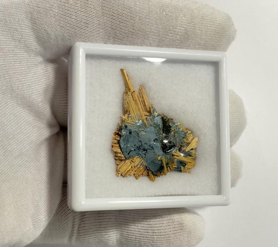 ルチル入りヘマタイト標本、ブラジル、5.94 グラム。 - Etsy 日本