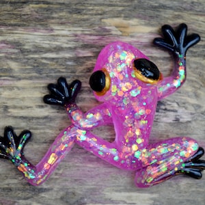 Frog Magnet  Sparkling Glow 3D Fridge Magnet Frog Lover  Unique Magnet Small Gift Housewarming