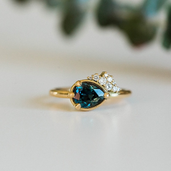 Pear cut teal sapphire ring with Canadian diamonds, women's solid gold engagement ring, 18k yellow gold-etsy design award finalist