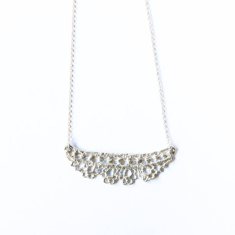 Ida cast Lace necklace in sterling silver image 3