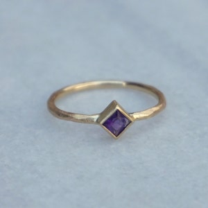 Square amethyst women's 10k gold rough ring, engagement ring image 2