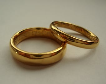 22k solid Gold classic wedding band set custom engravings inside