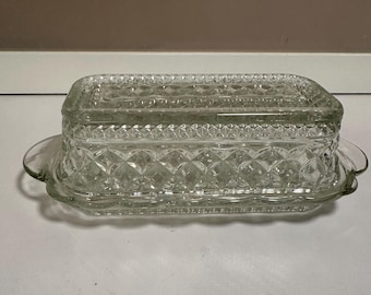 Vintage Anchor Hocking “Wexford” Pattern Clear Pressed Glass Covered Butter Dish