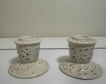 Candelabros de cerámica de White Barn Candle Co.