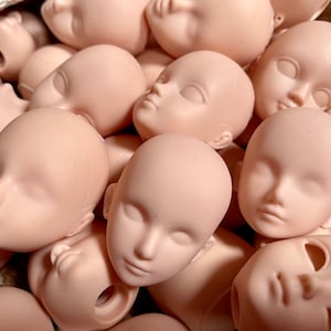 Random Doll Head. Soft Plastic Toy Practice Makeup Doll Head 1 6