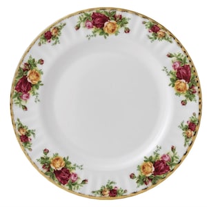 Vintage Old Country Roses dinner plate made in England Royal Albert bone china